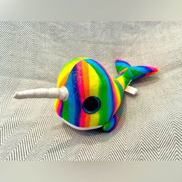 Ty Nori 2018 Narwhal Unicorn Whale Rainbow Plush Stuffed Animal 13" Narwhal Book - Picture 2 of 10